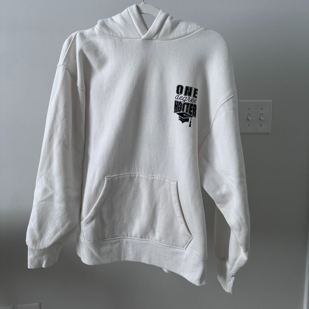 Wild Fable "One Degree Hotter" Class of 2025 Sweatshirt Small